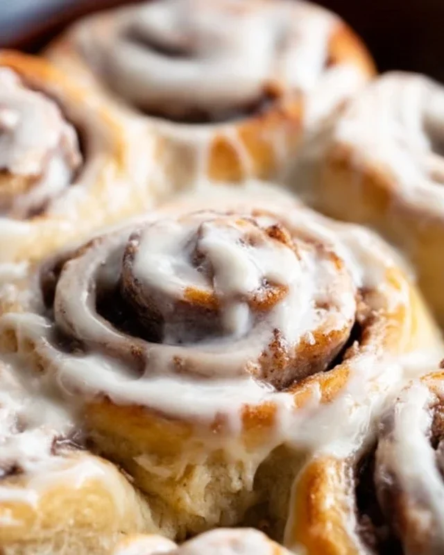 BEST Homemade Cinnamon Rolls