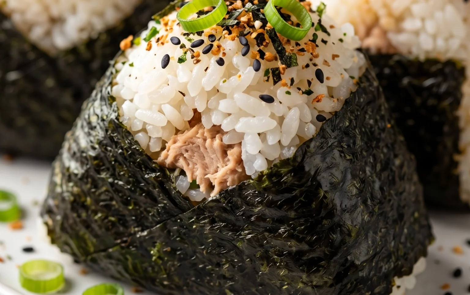15-min. Easy Japanese Tuna Onigiri